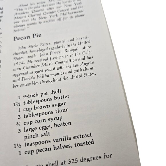 Entertaining Arts Cookbook University Of Iowa Recipe Book Performers Patrons - Picture 15 of 16